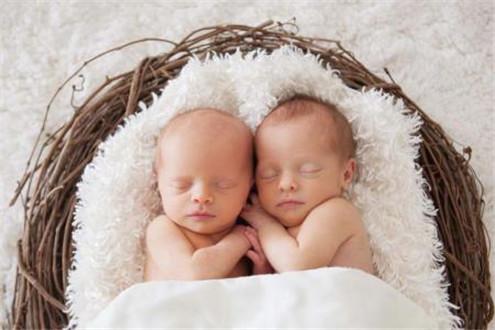 怀双胞胎的初期症状有哪些?准妈妈的六大注意事项
