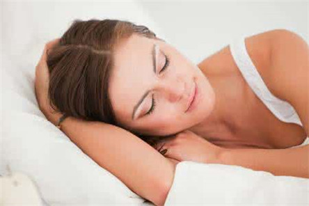 女性晚上睡觉出汗是怎么回事?千万要小心这些疾病
