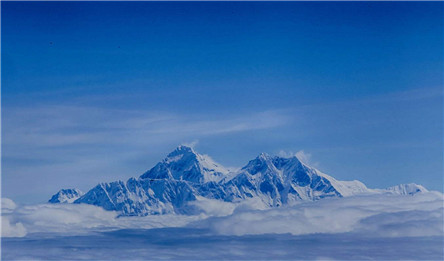 世界上最高的山 珠穆朗玛峰有多高?