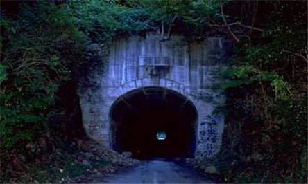 日本犬鸣隧道灵异事件 探险家为你叙说亲身经历