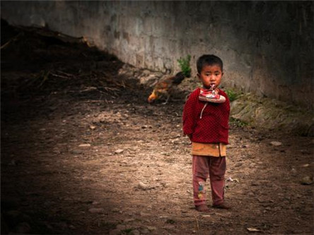 中国最穷的地方 大凉山区的人民生活