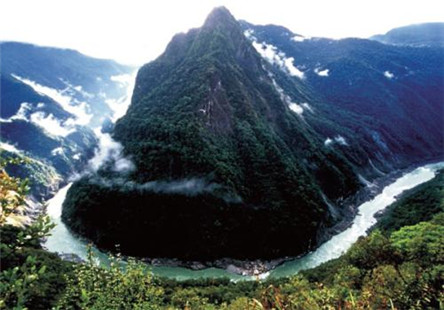 世界上最大的峡谷 雅鲁藏布大峡谷