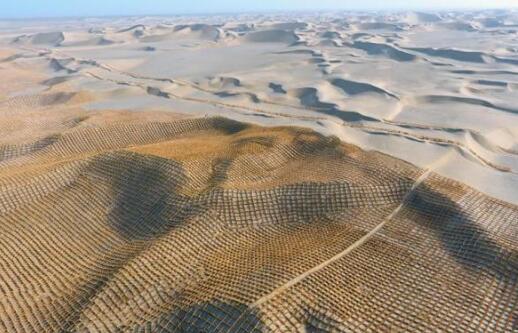 中国最大的沙漠 被称为死亡之地的地方