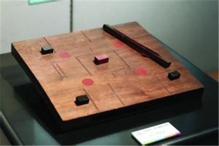 什么是六博棋 游戏规则是怎样的你知道吗?