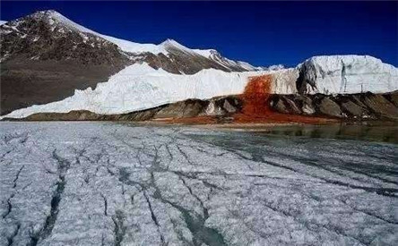世界十大自然奇迹 一座流血的冰川