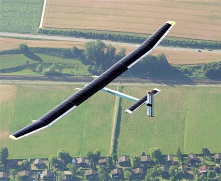全球最大太阳能飞机 只靠太阳能环球飞行