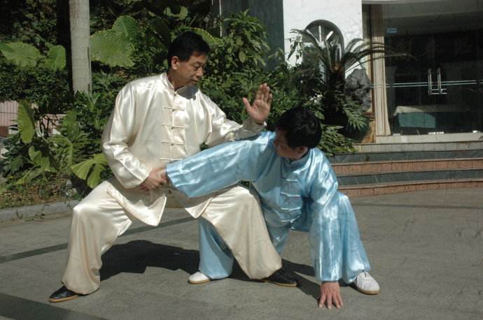 快速练习吴式太极拳推手基本手法及训练方法