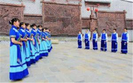 中国的第57个民族 穿青族的详细资料