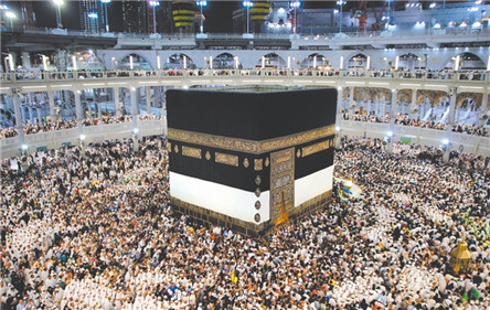 世界最奢华的清真寺 46吨黄金修建的伊斯兰圣地